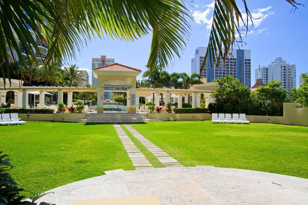 Chevron Renaissance - Private Apartments Gold Coast Exterior photo
