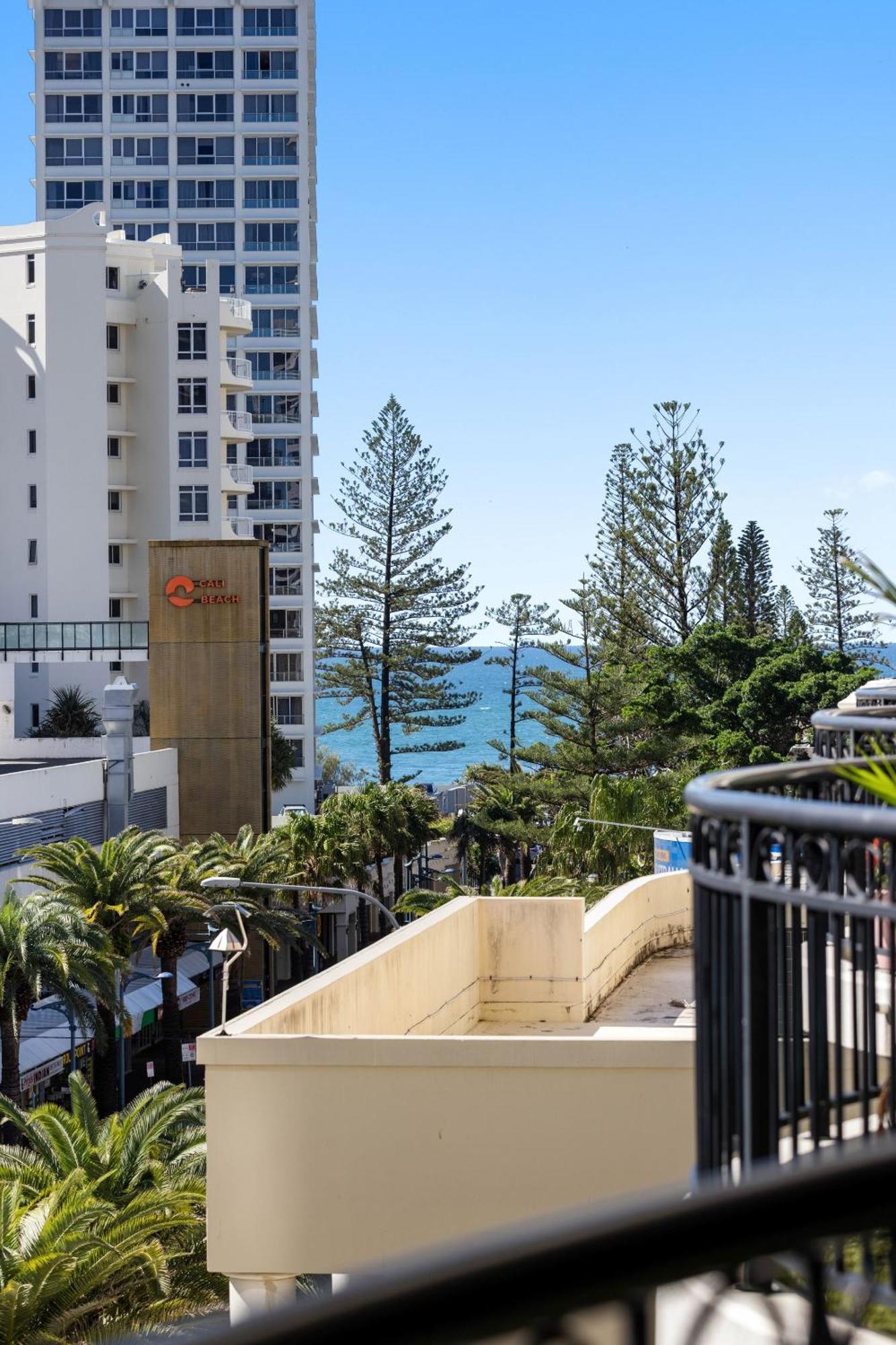 Chevron Renaissance - Private Apartments Gold Coast Exterior photo