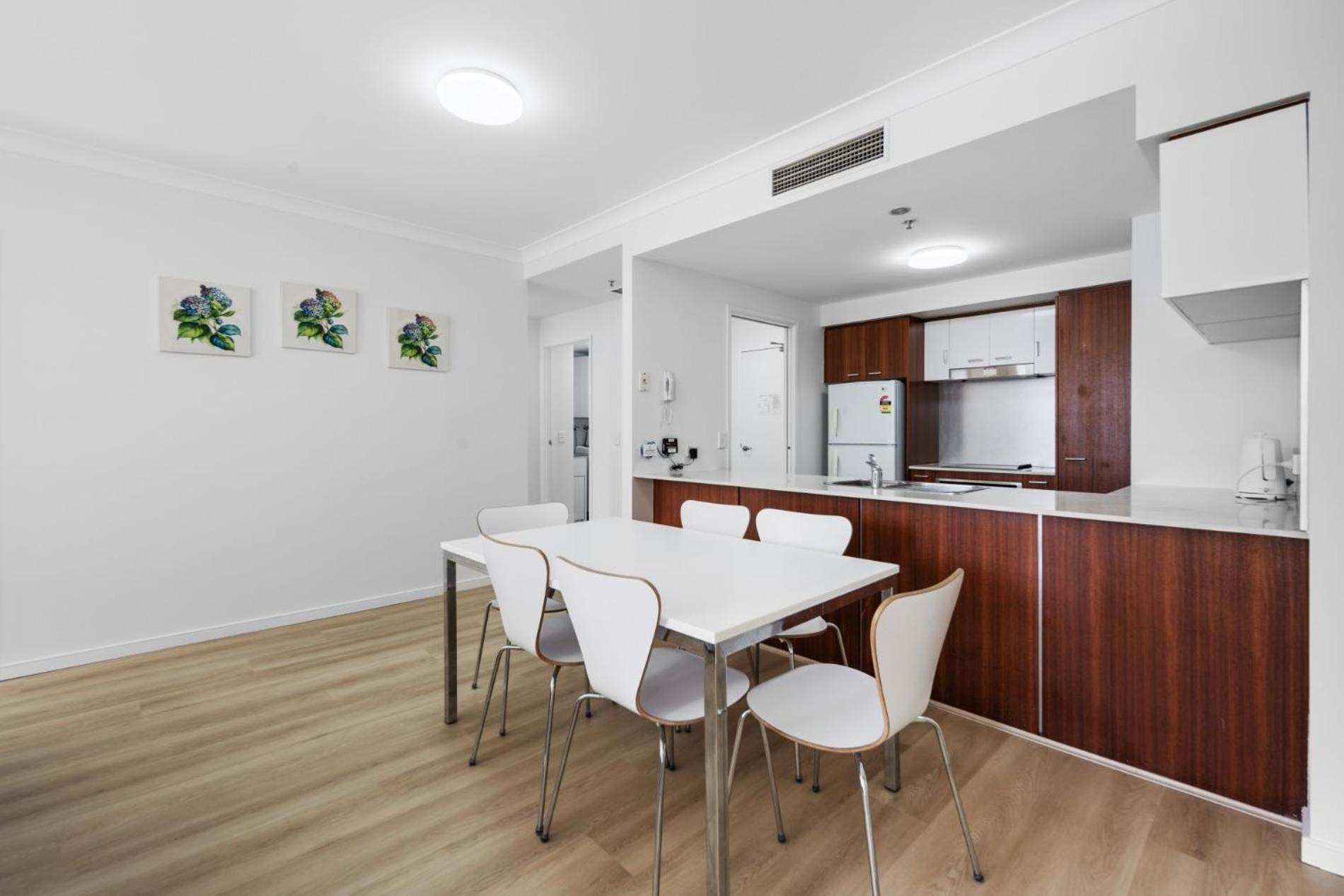 Chevron Renaissance - Private Apartments Gold Coast Exterior photo