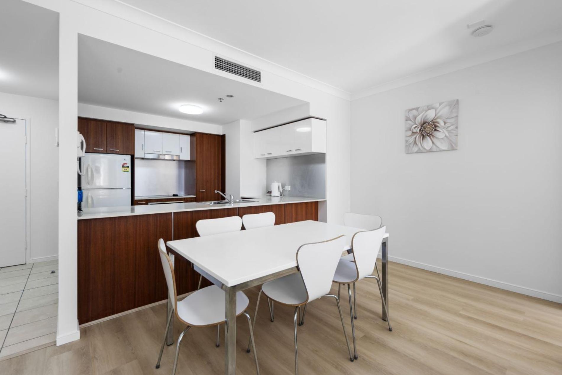 Chevron Renaissance - Private Apartments Gold Coast Exterior photo